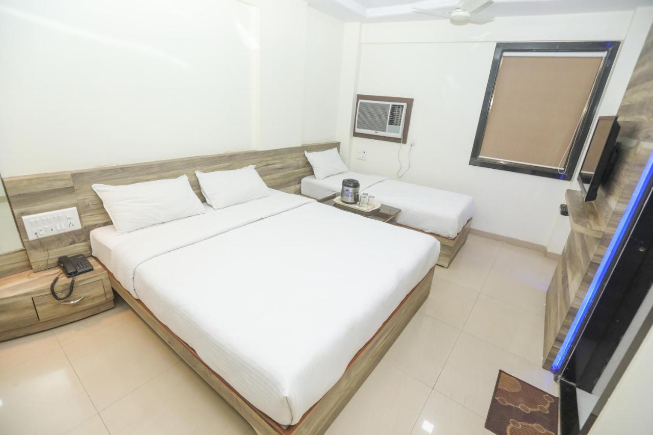 Hotel Mid Town Mumbai Bagian luar foto