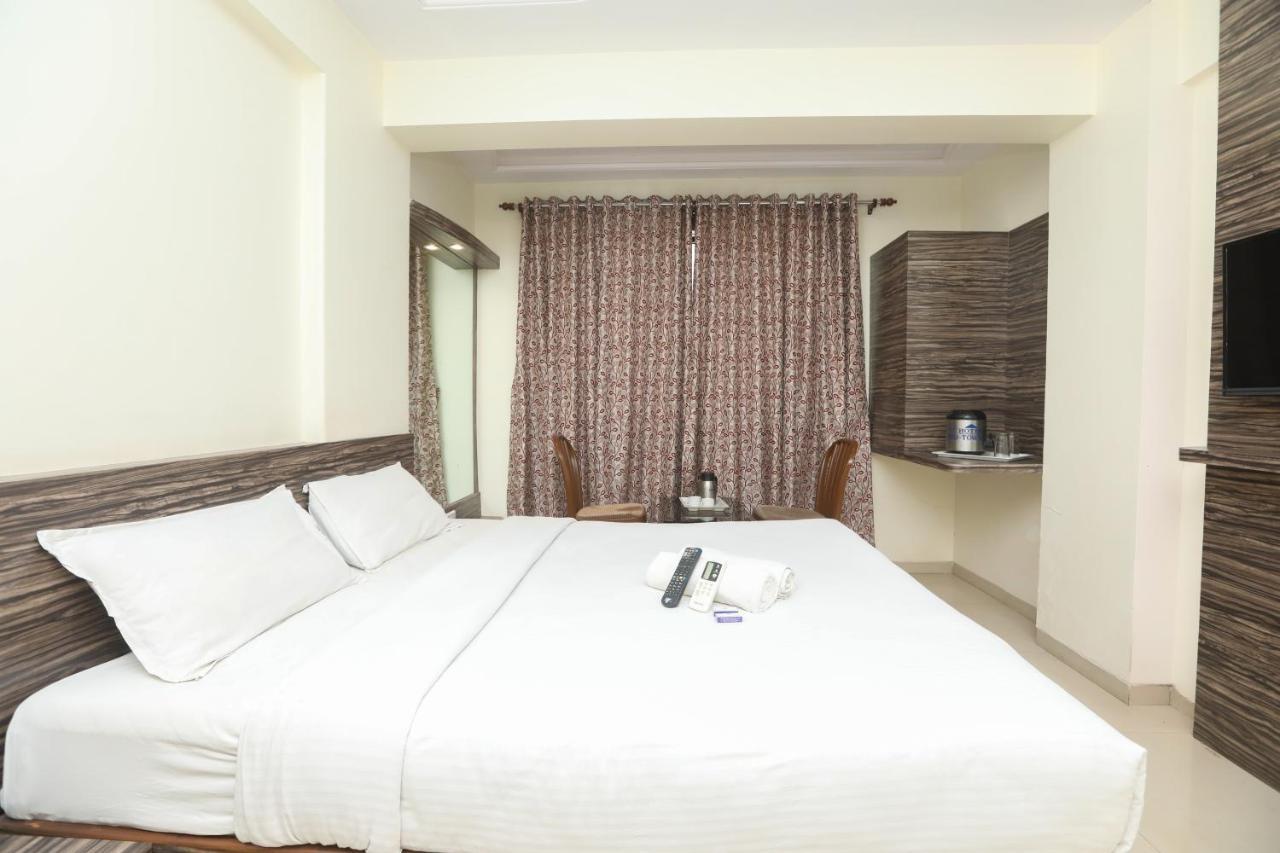 Hotel Mid Town Mumbai Bagian luar foto
