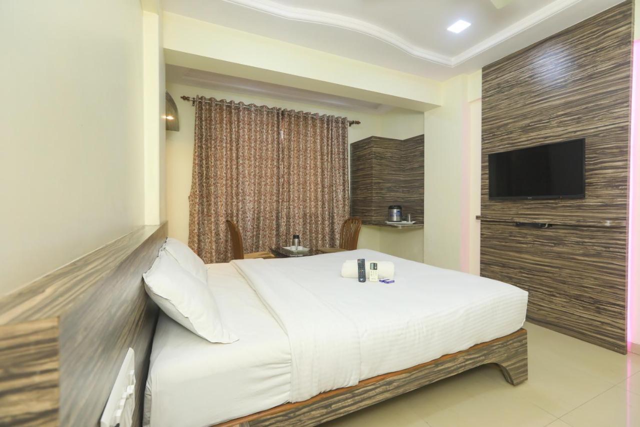 Hotel Mid Town Mumbai Bagian luar foto
