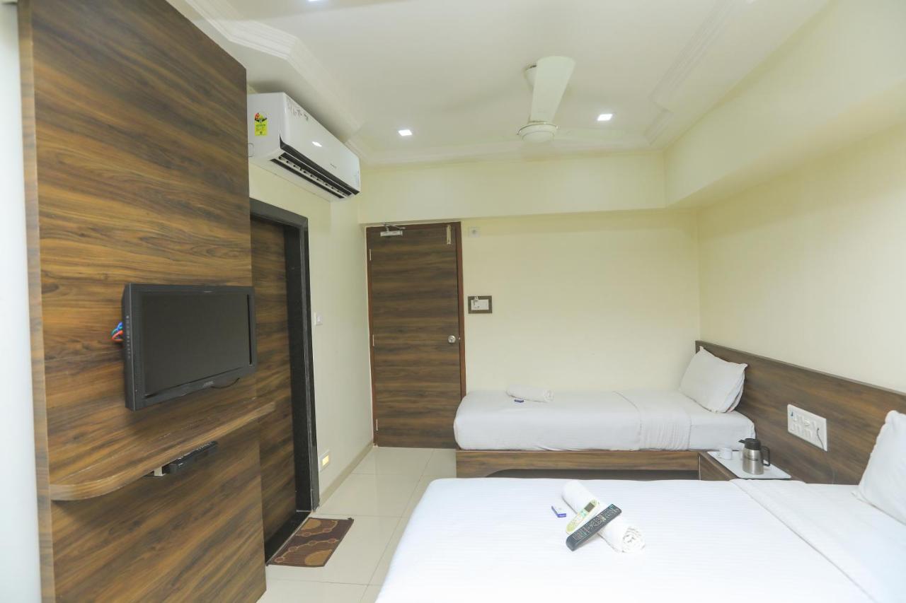 Hotel Mid Town Mumbai Bagian luar foto